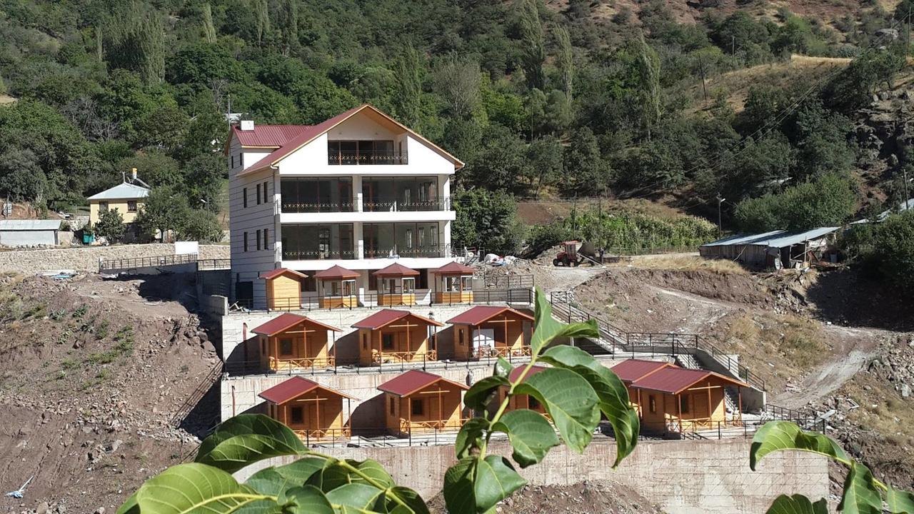 Karsi Bahce Hotel Sebinkarahisar Eksteriør billede