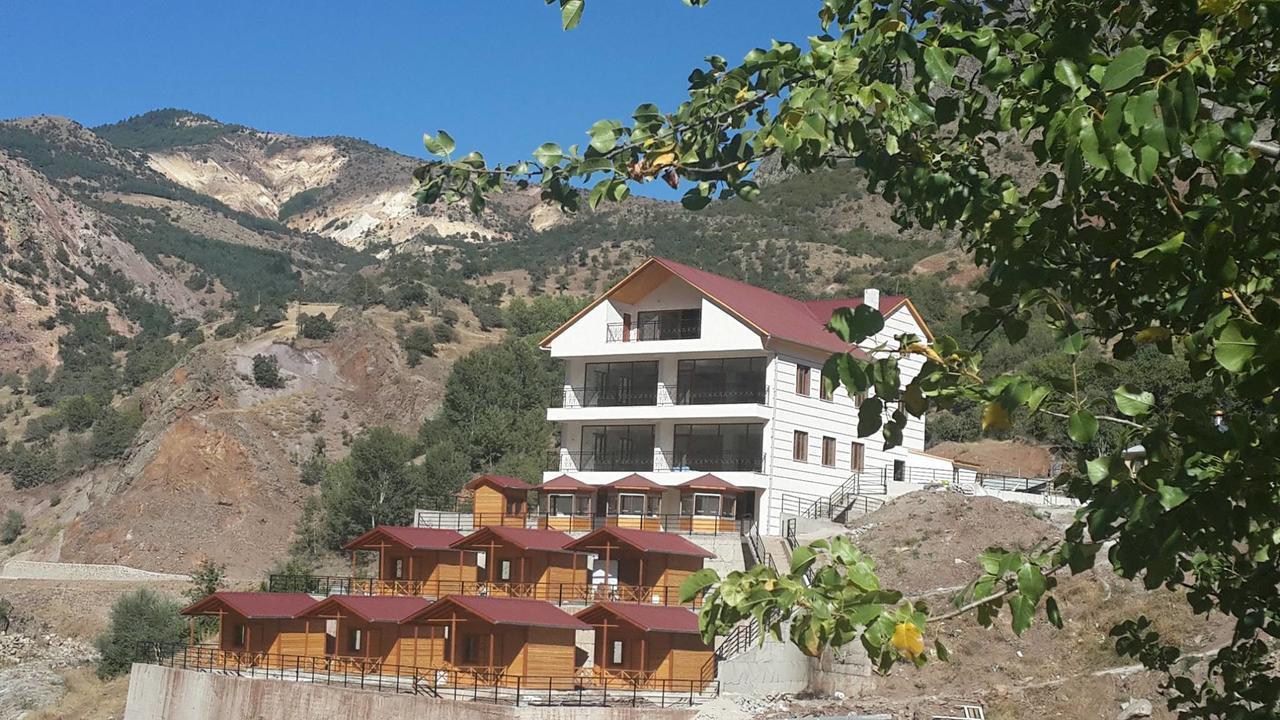 Karsi Bahce Hotel Sebinkarahisar Eksteriør billede